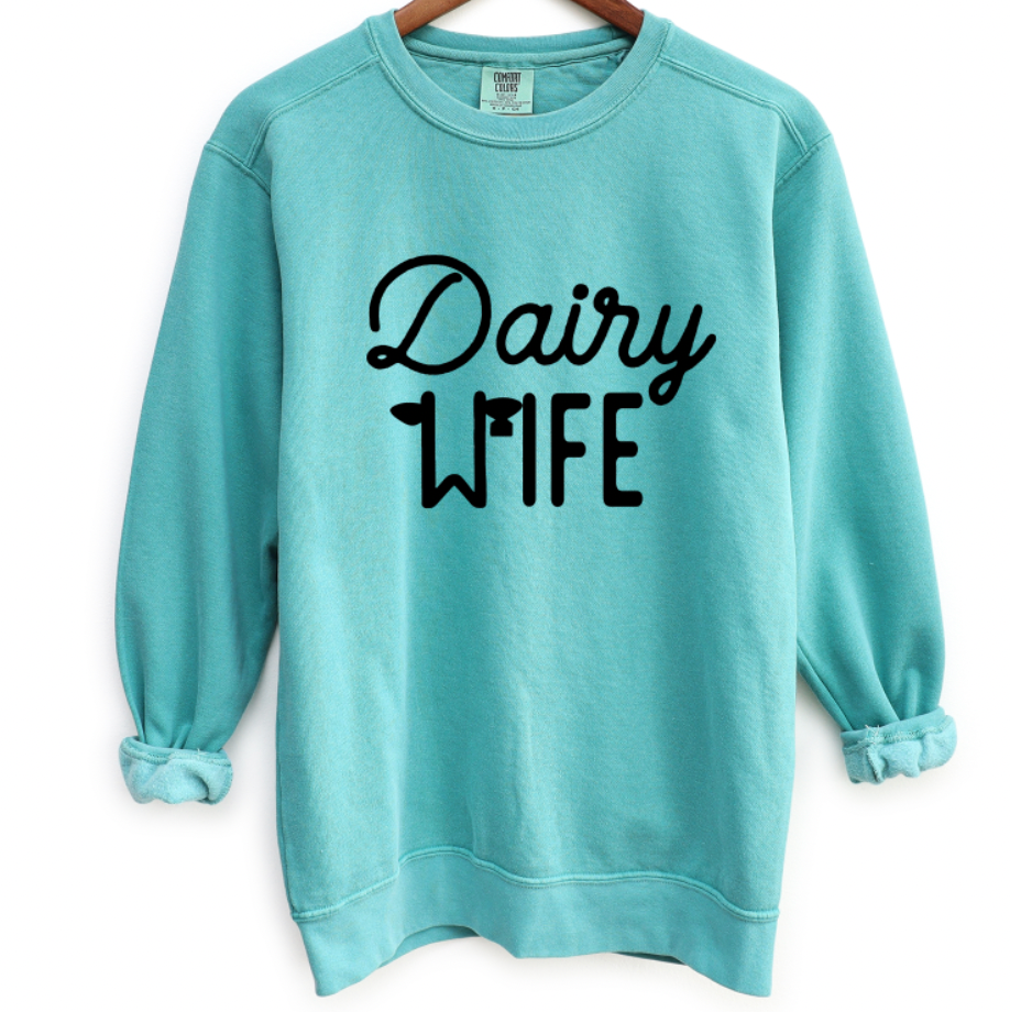 Dairy Wife Eartag Crewneck (S-3XL) - Multiple Colors!