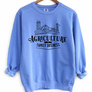Agriculture is a Family Business– Crewneck