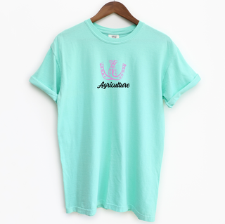 Lucky Agriculture Horseshoe– Comfort Colors T-Shirt